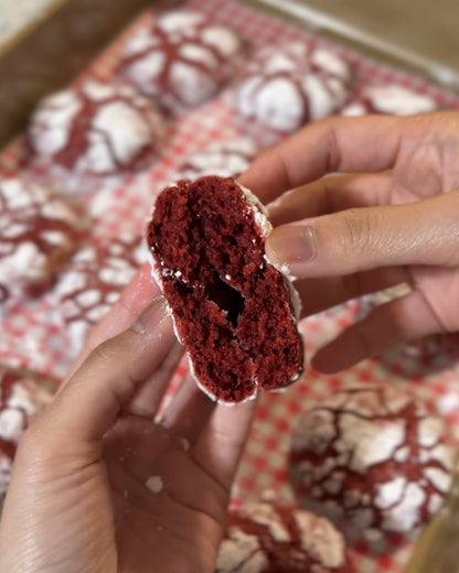 Red Velvet Crinkles (8 pieces)